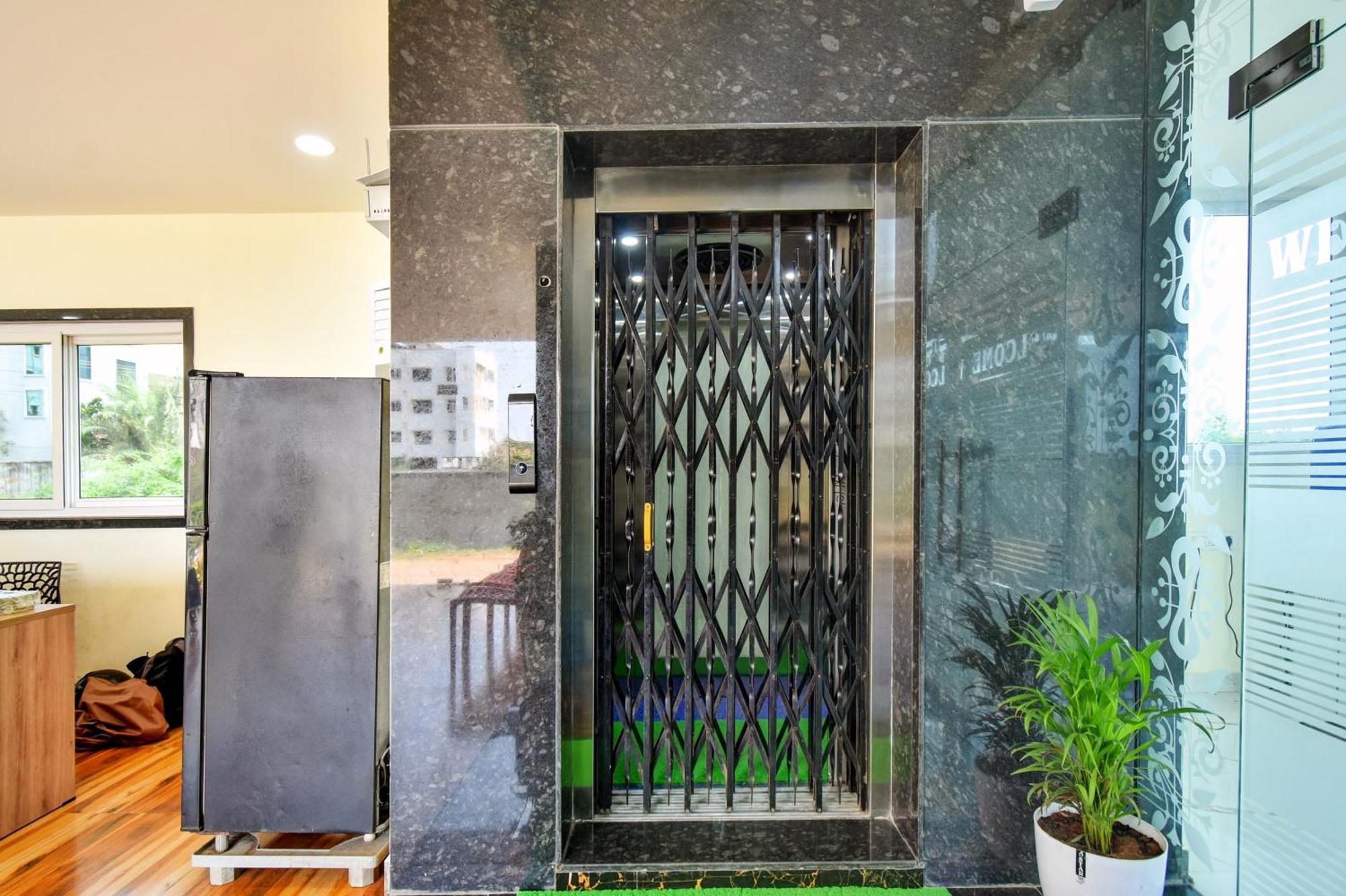 Oyo Home Msr Guest Inn Homestay Nellore Kültér fotó