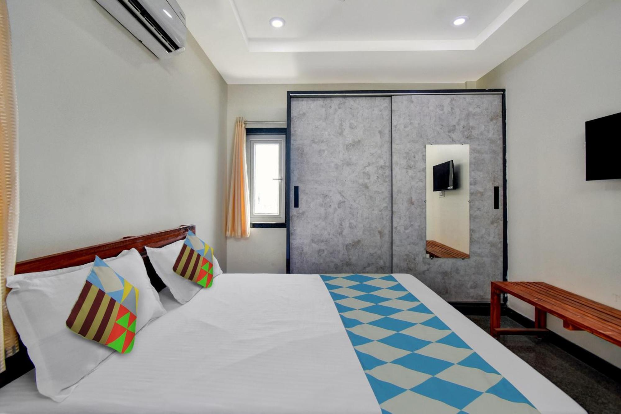 Oyo Home Msr Guest Inn Homestay Nellore Kültér fotó